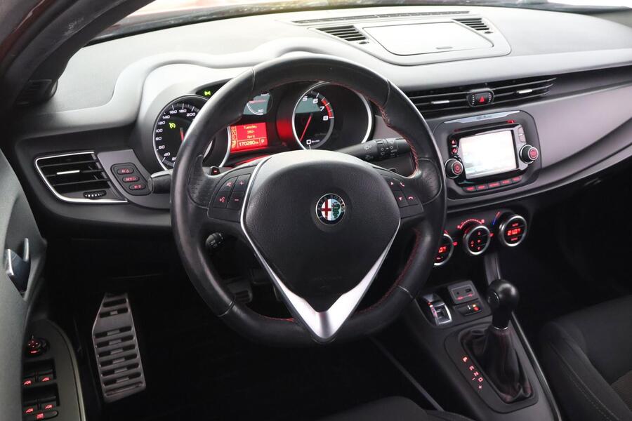 Alfa Romeo Giulietta vaihtoauto