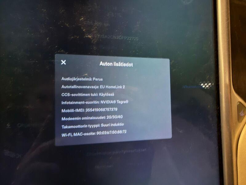 Tesla Model S vaihtoauto