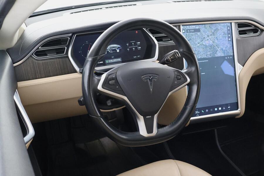 Tesla Model S vaihtoauto