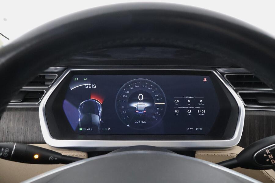 Tesla Model S vaihtoauto