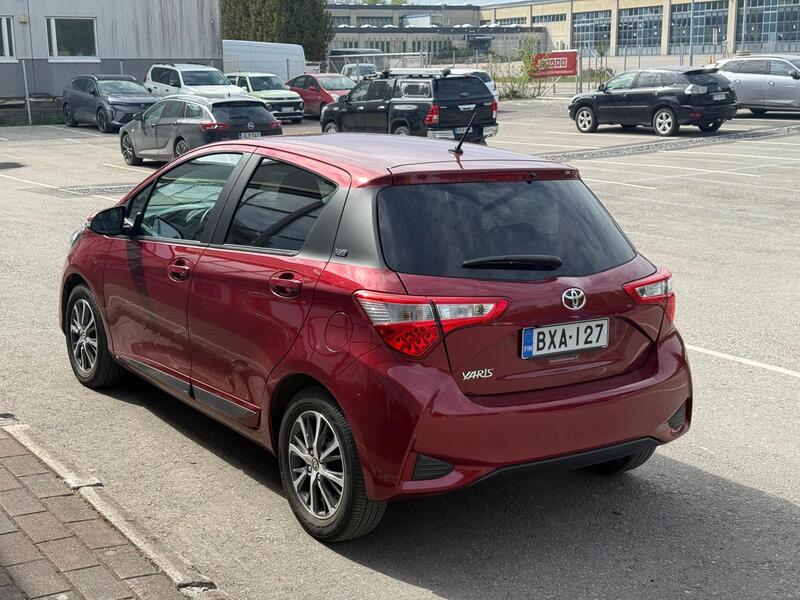 Toyota Yaris vaihtoauto