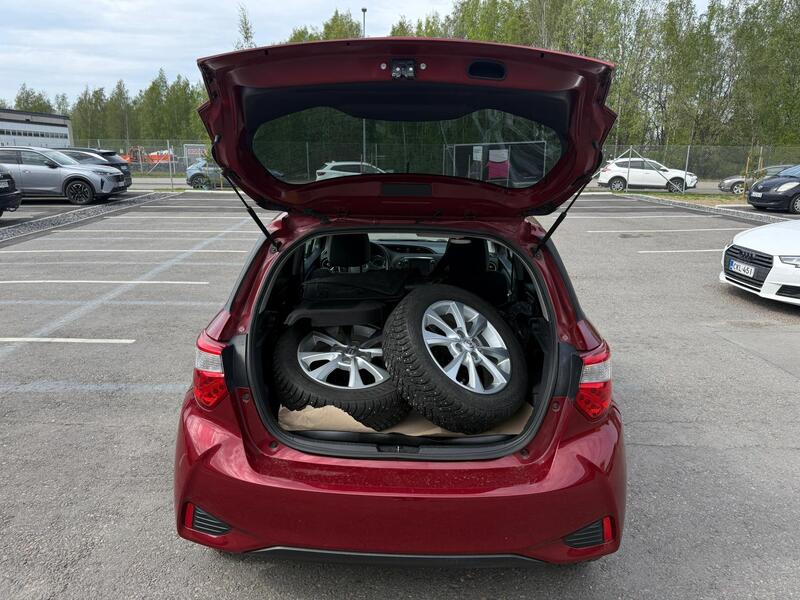 Toyota Yaris vaihtoauto