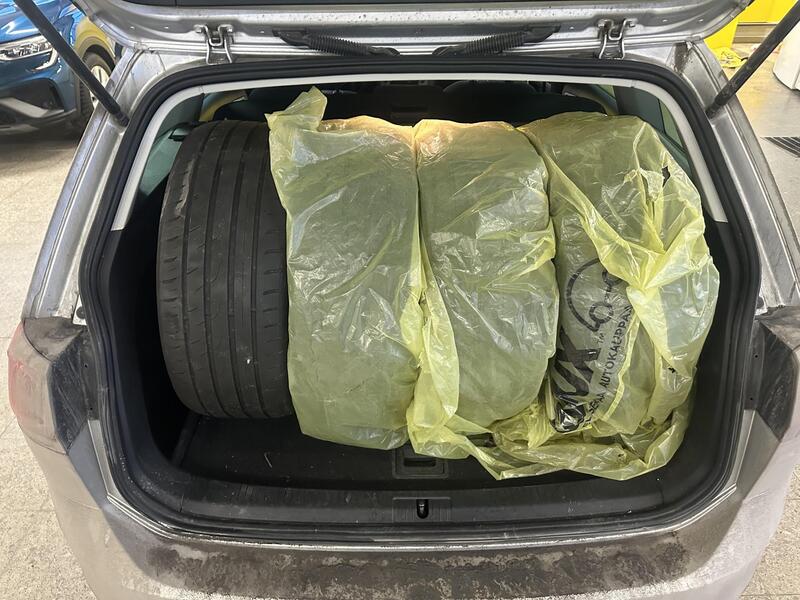 Volkswagen Golf vaihtoauto