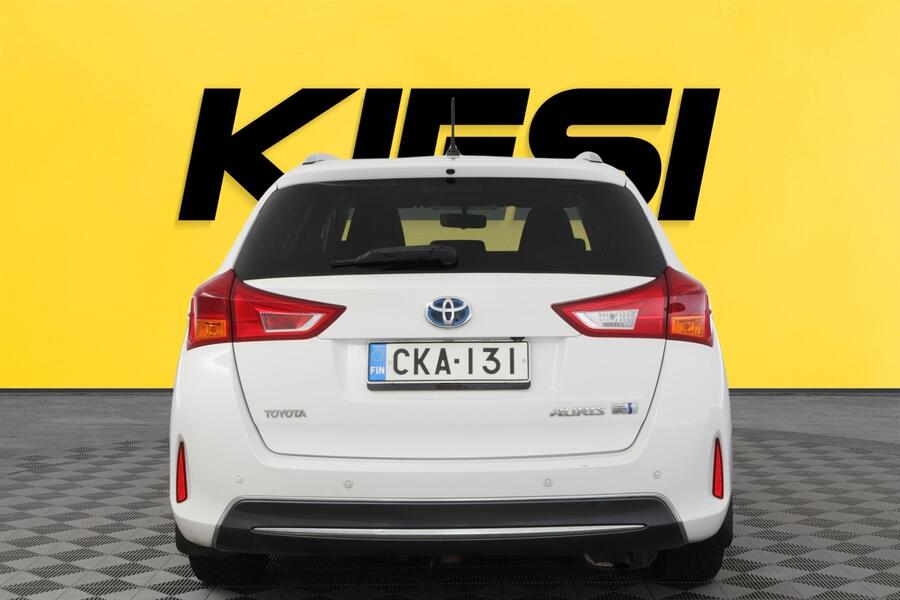 Toyota Auris vaihtoauto