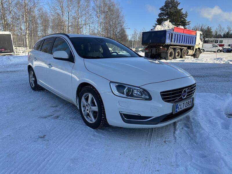 Volvo V60 vaihtoauto