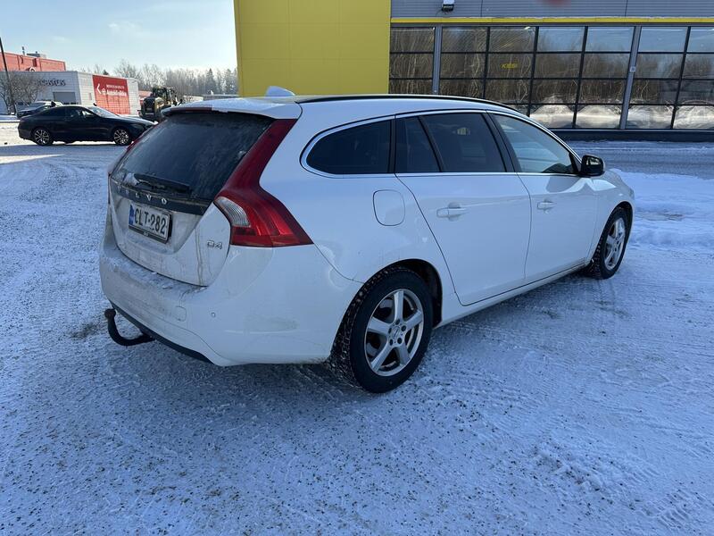 Volvo V60 vaihtoauto