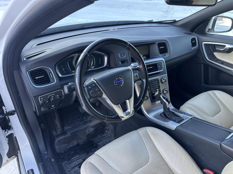 Volvo V60 vaihtoauto