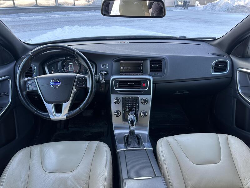 Volvo V60 vaihtoauto