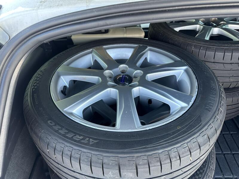 Volvo V60 vaihtoauto