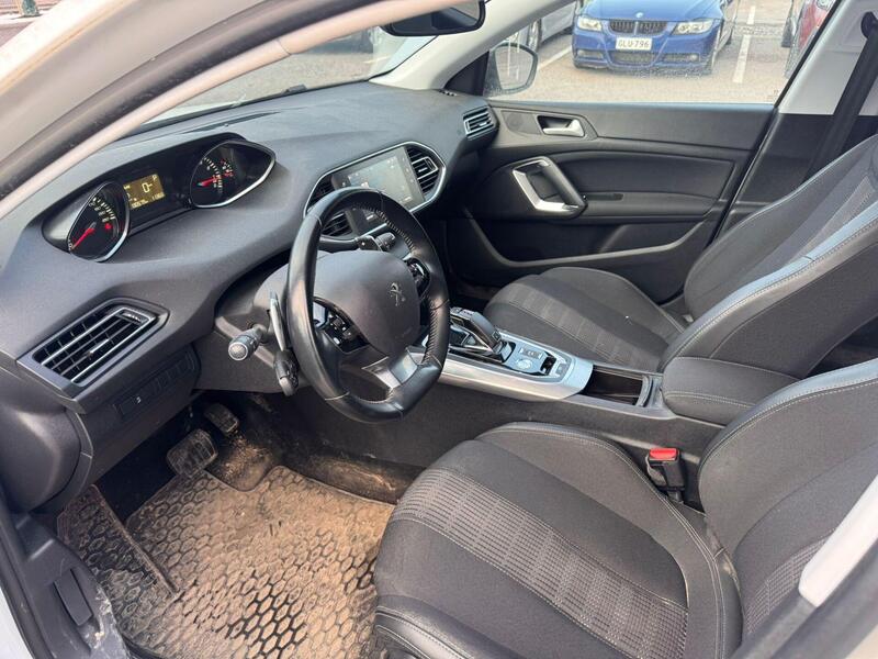 Peugeot 308 vaihtoauto