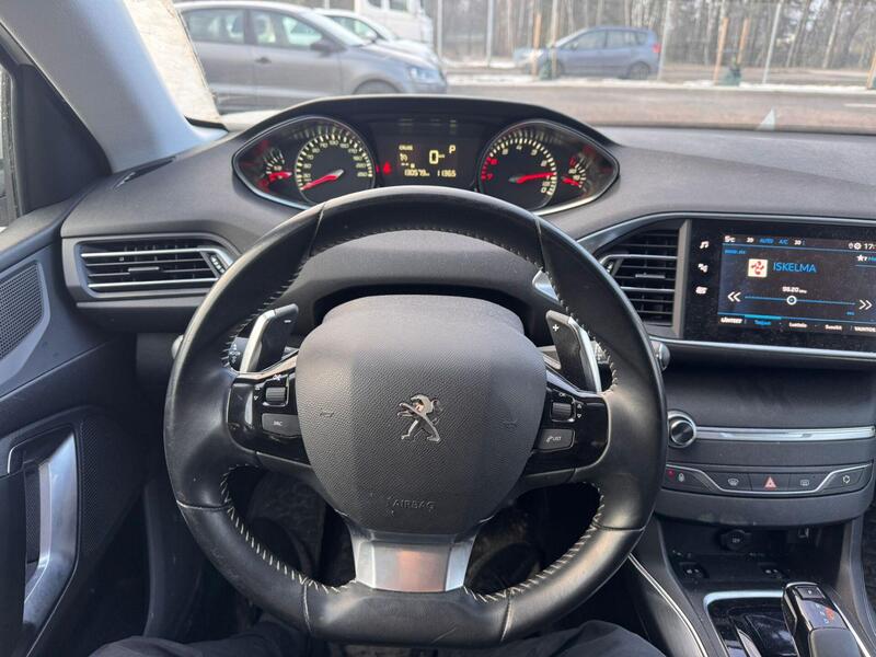 Peugeot 308 vaihtoauto