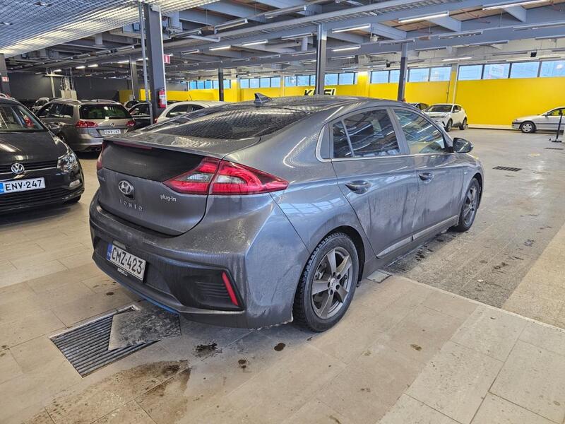 Hyundai IONIQ plug-in vaihtoauto