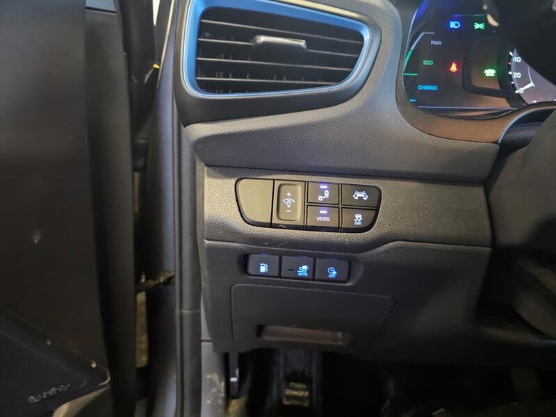 Hyundai IONIQ plug-in vaihtoauto