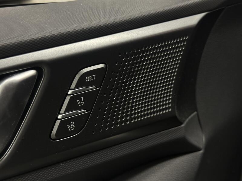 Hyundai IONIQ electric vaihtoauto