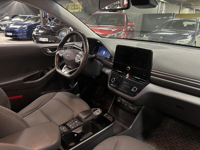 Hyundai IONIQ electric vaihtoauto