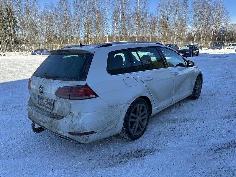 Volkswagen Golf vaihtoauto