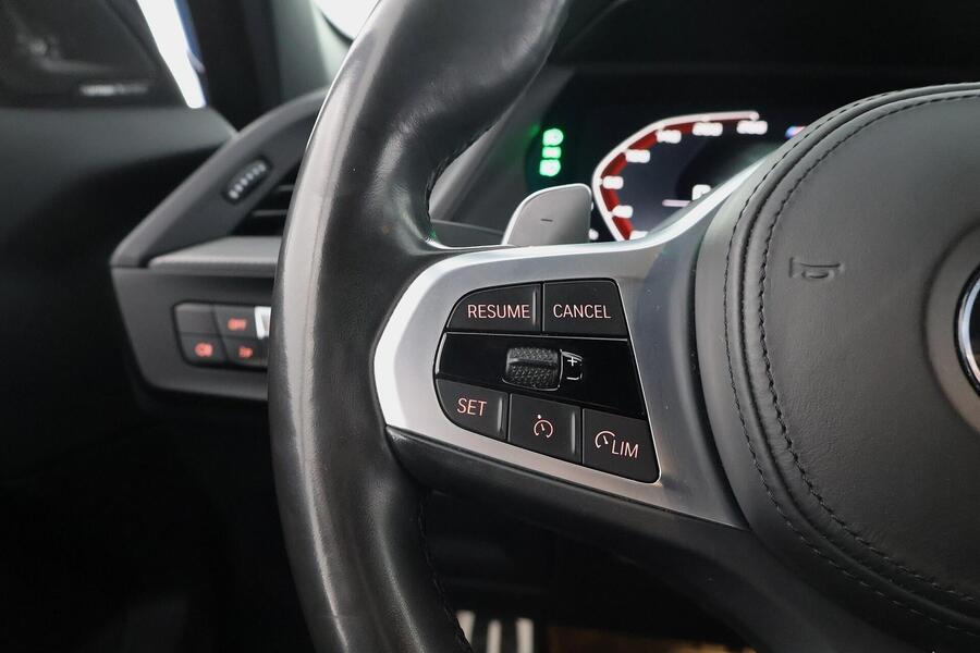 BMW M135i vaihtoauto