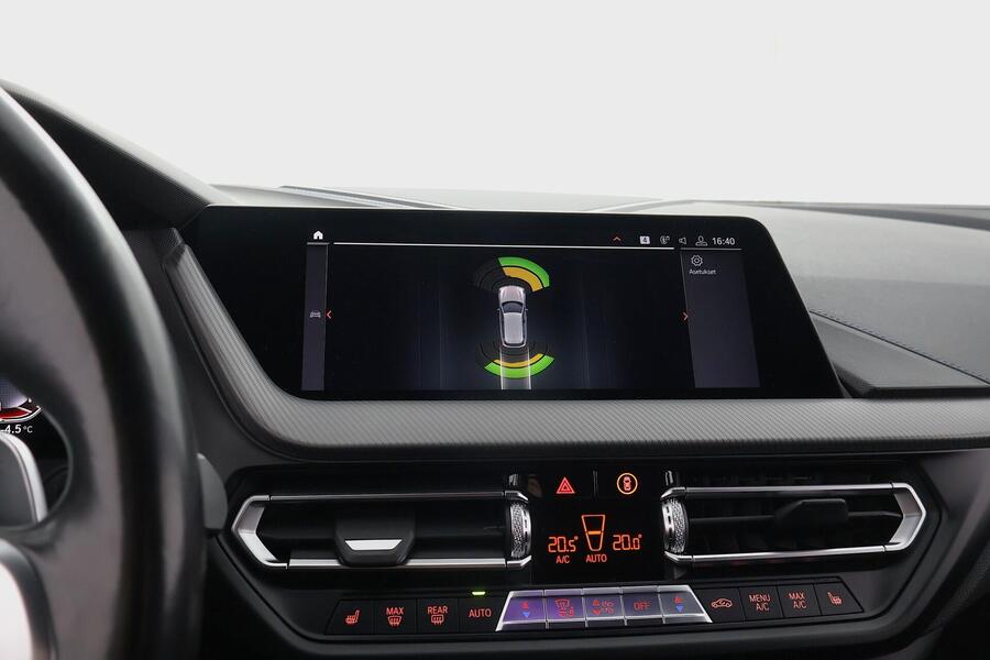 BMW M135i vaihtoauto