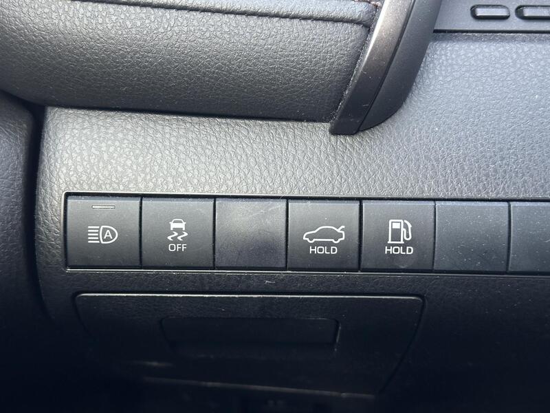 Toyota Camry vaihtoauto