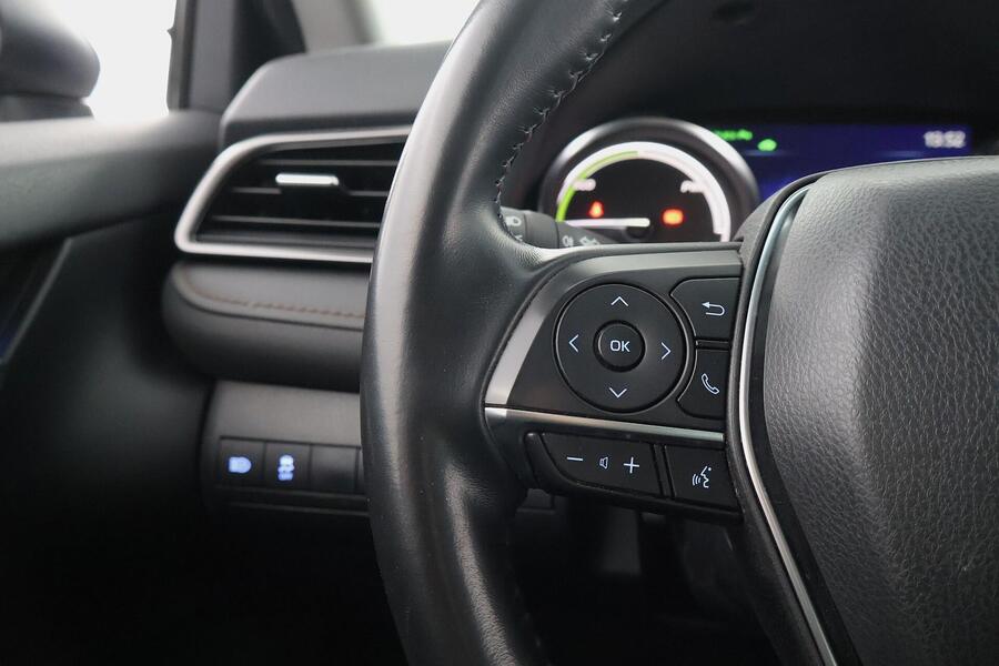 Toyota Camry vaihtoauto