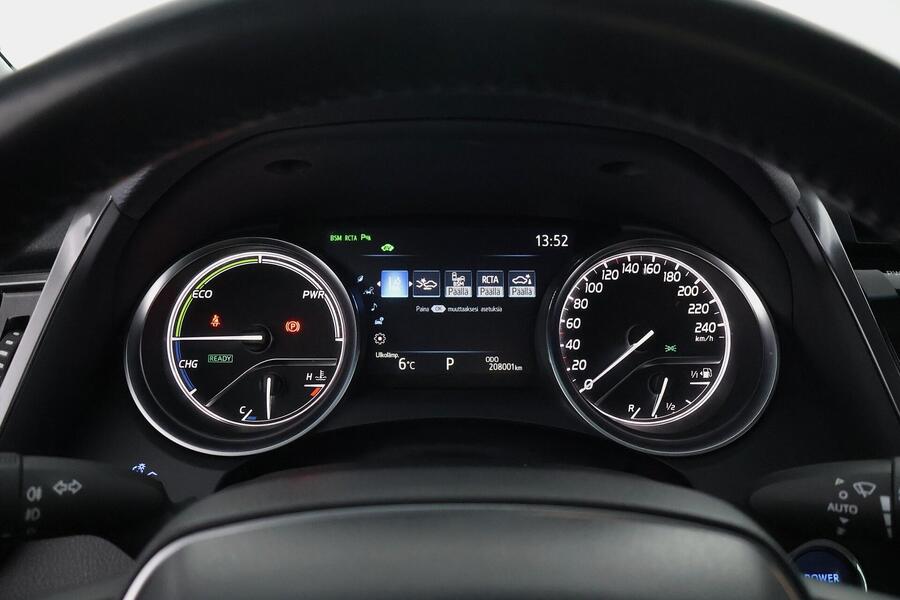 Toyota Camry vaihtoauto