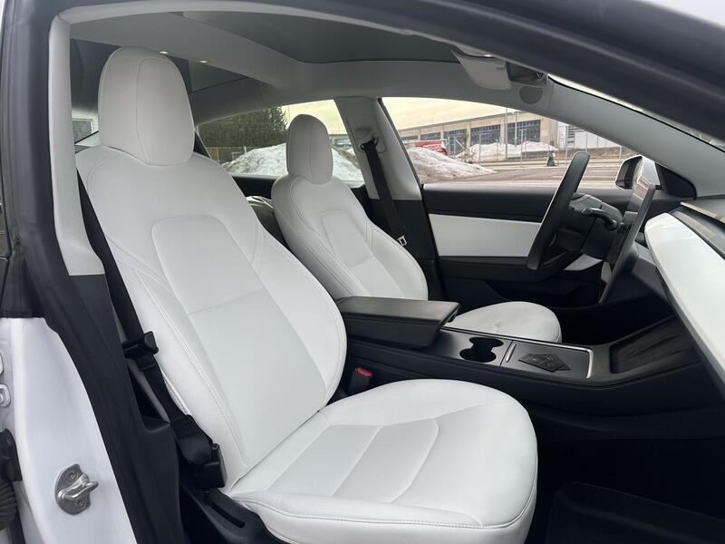 Tesla Model 3 vaihtoauto