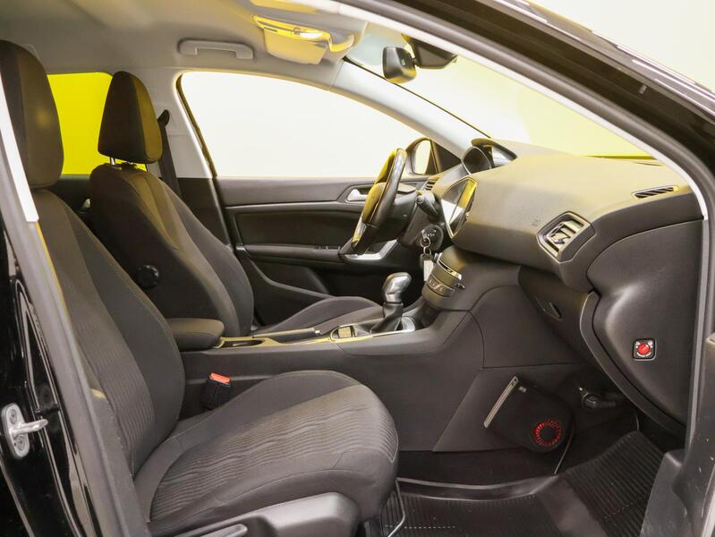 Peugeot 308 vaihtoauto