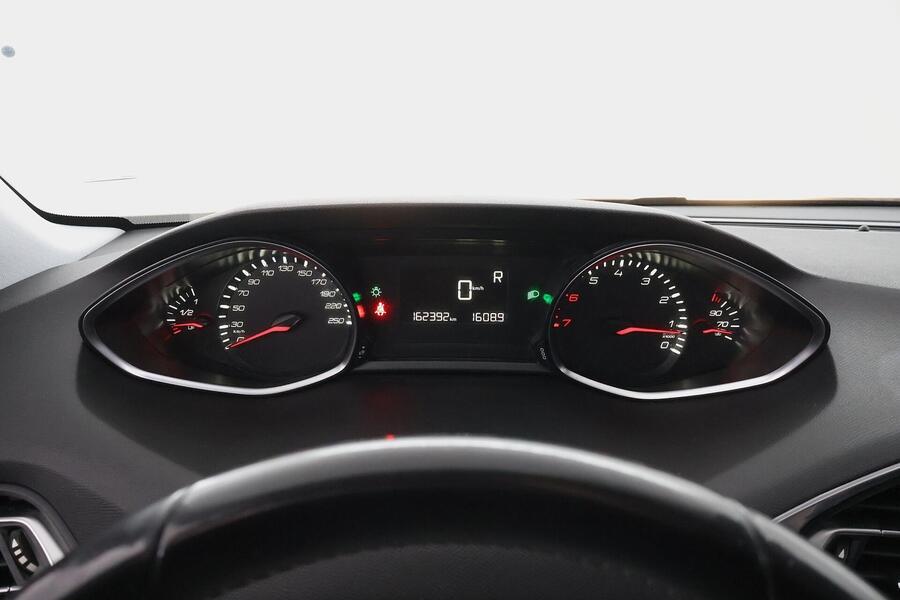 Peugeot 308 vaihtoauto