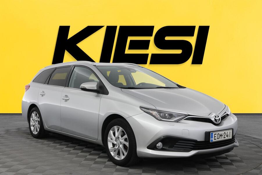 Toyota Auris vaihtoauto