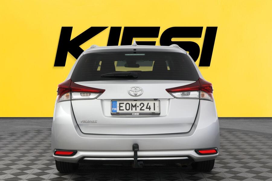 Toyota Auris vaihtoauto