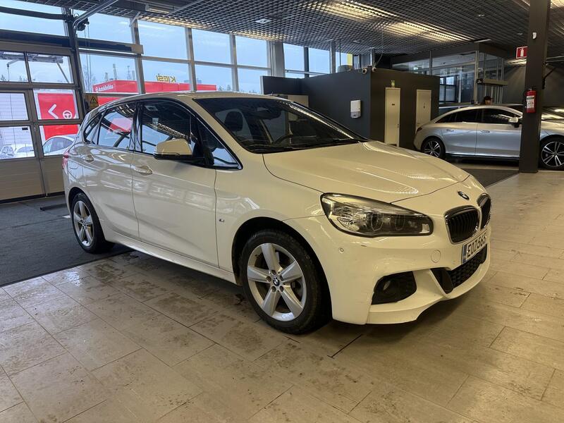 BMW 225 vaihtoauto