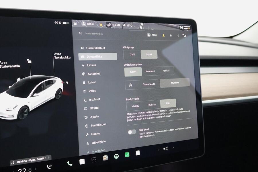 Tesla Model 3 vaihtoauto