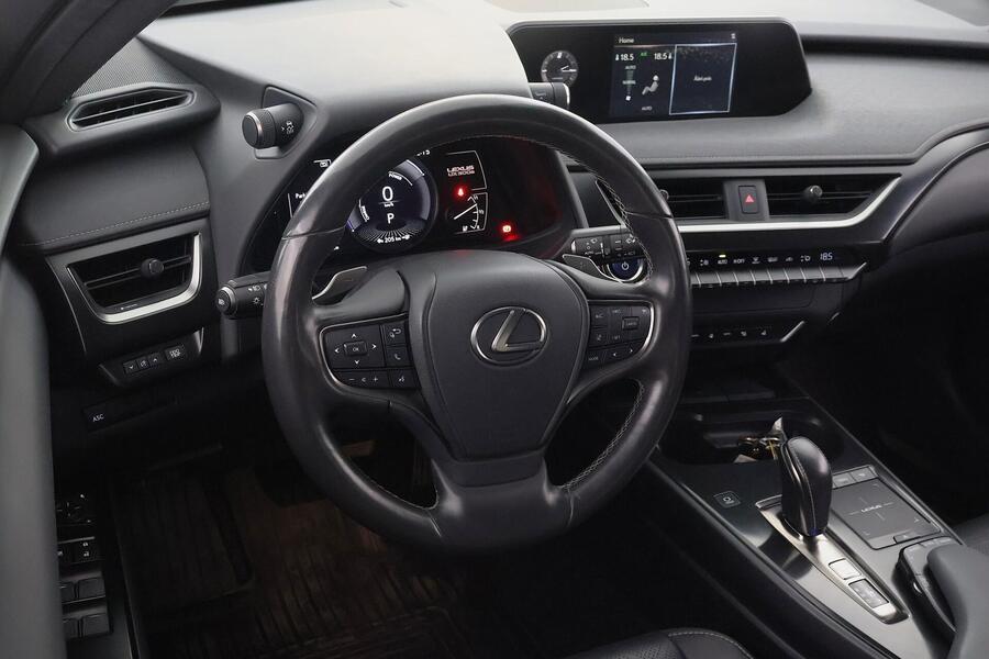 Lexus UX vaihtoauto