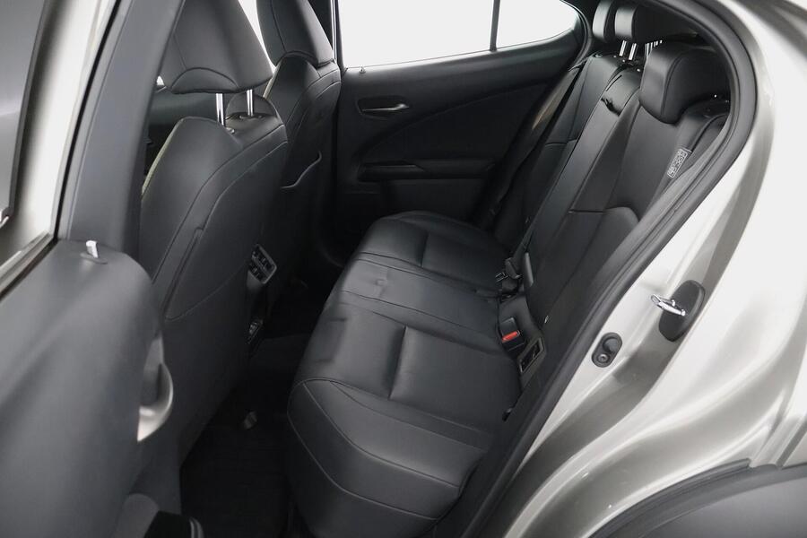 Lexus UX vaihtoauto