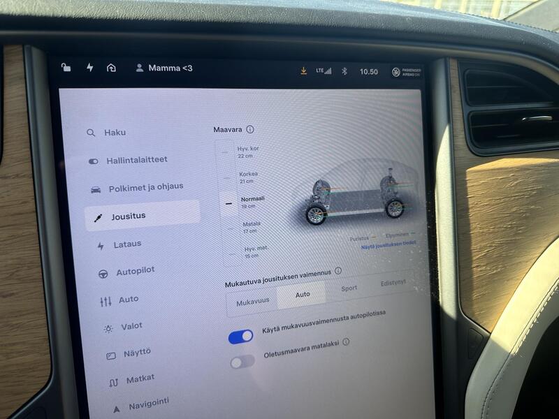 Tesla Model X vaihtoauto