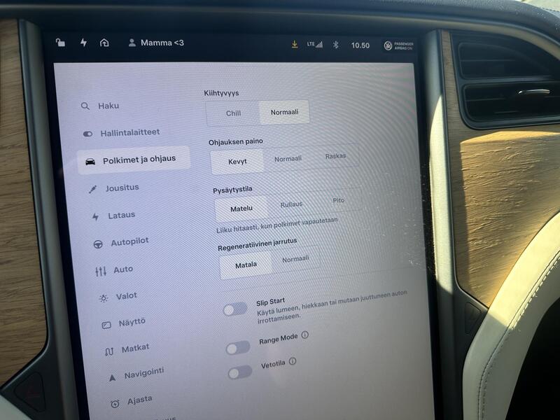 Tesla Model X vaihtoauto