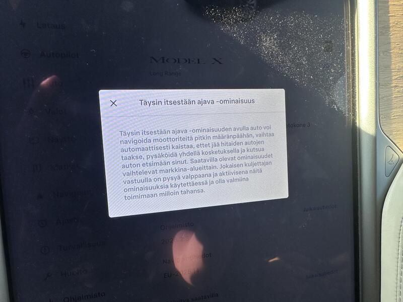 Tesla Model X vaihtoauto