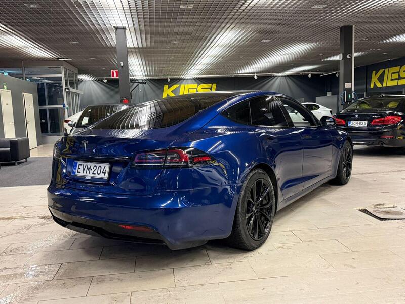 Tesla Model S vaihtoauto