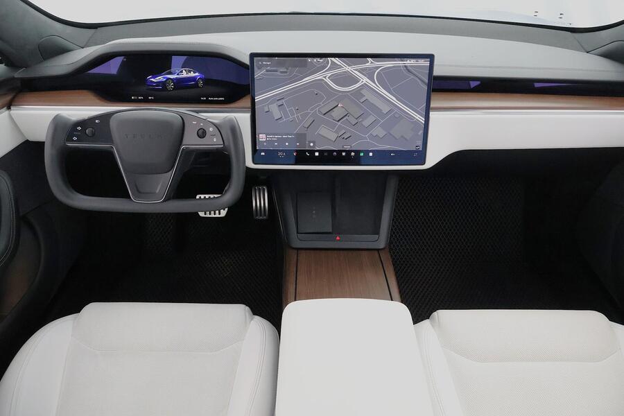 Tesla Model S vaihtoauto