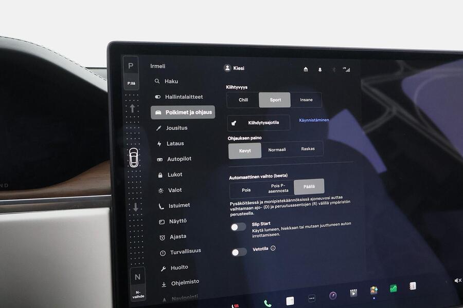 Tesla Model S vaihtoauto