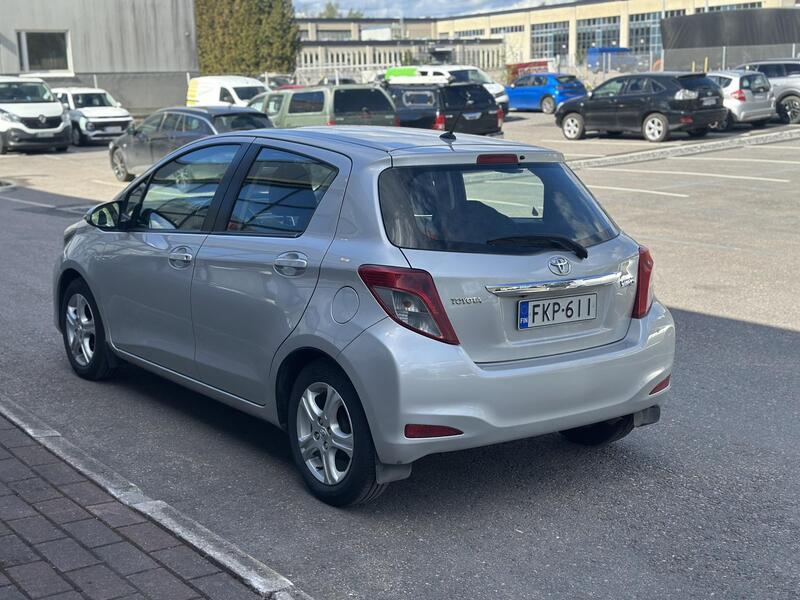 Toyota Yaris vaihtoauto