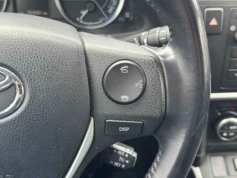 Toyota Auris vaihtoauto