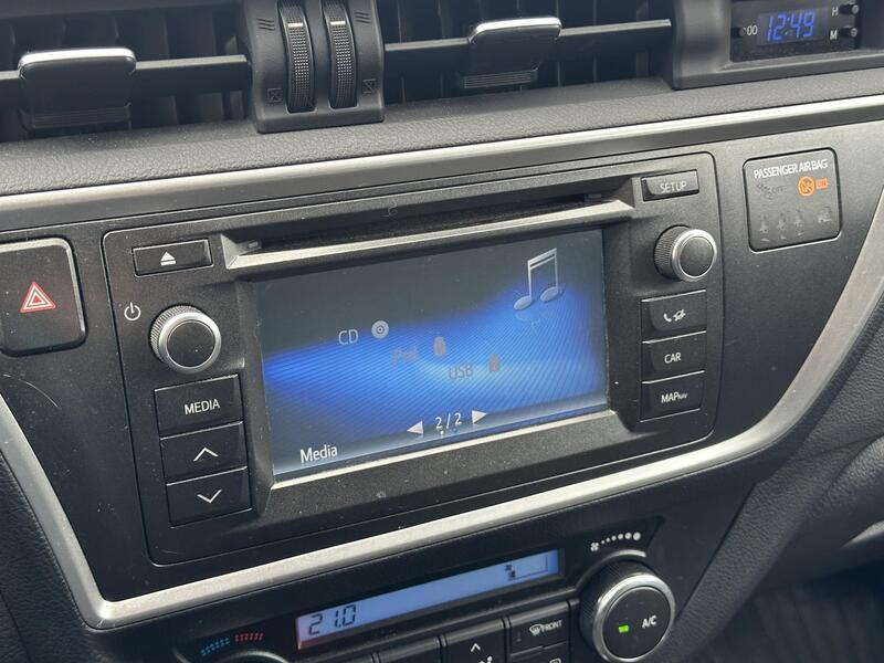 Toyota Auris vaihtoauto