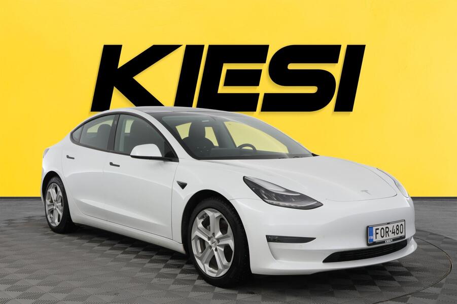 Tesla Model 3 vaihtoauto