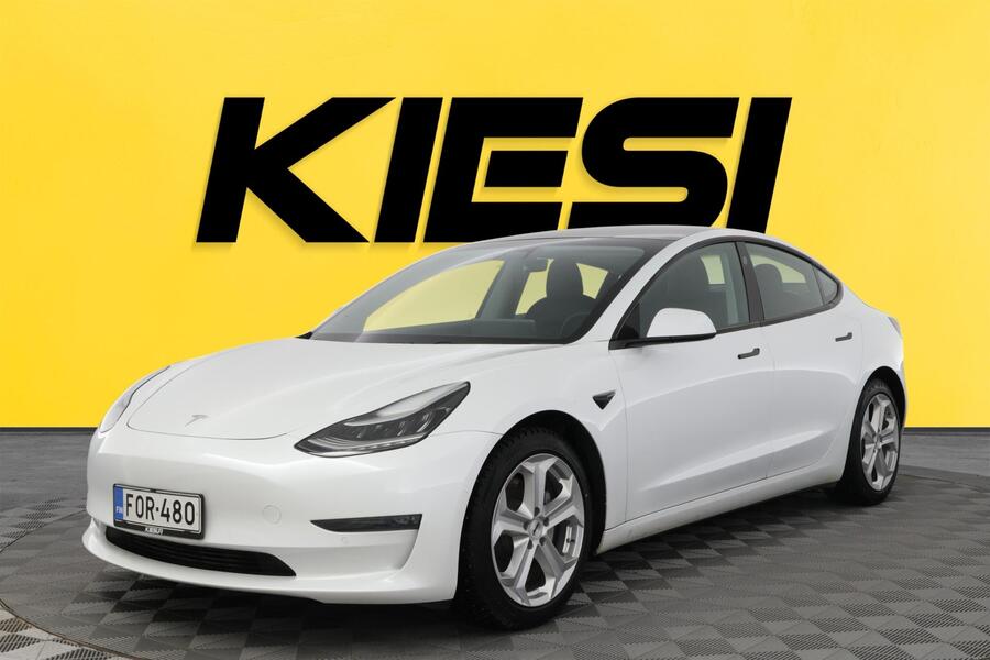 Tesla Model 3 vaihtoauto