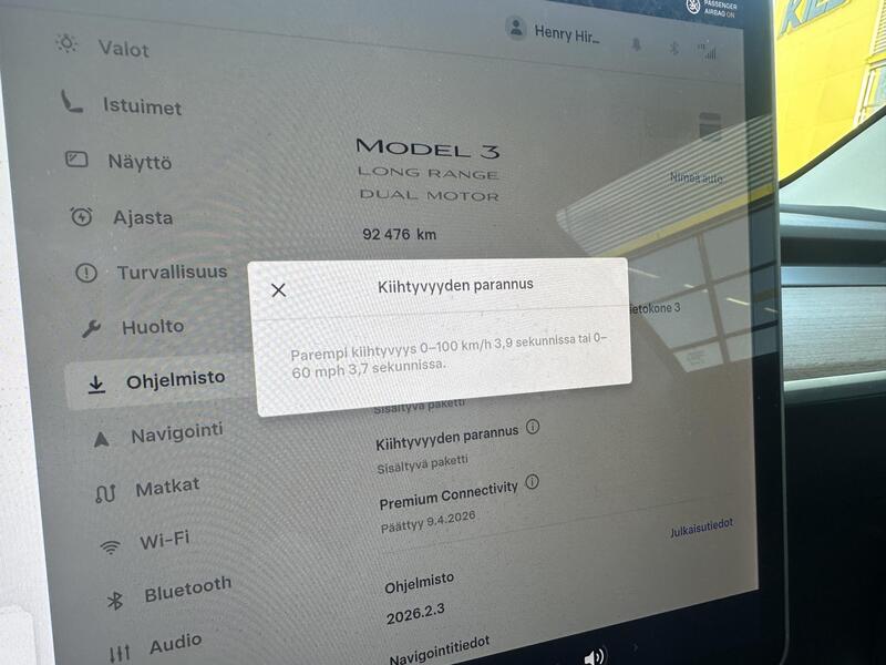 Tesla Model 3 vaihtoauto