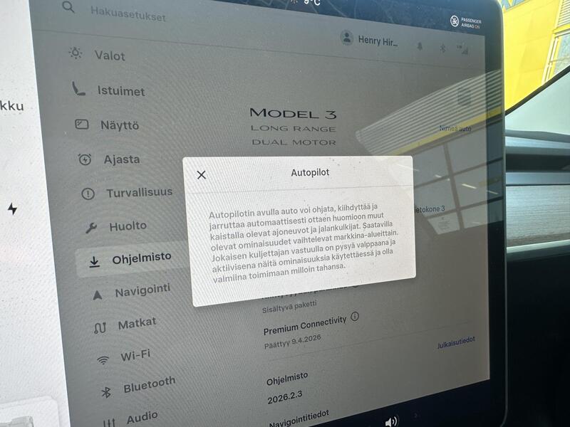 Tesla Model 3 vaihtoauto