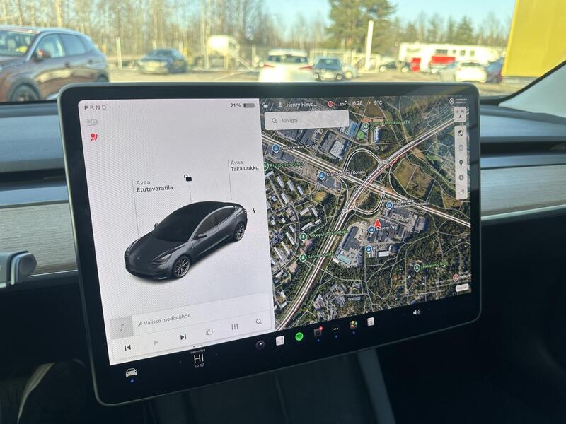 Tesla Model 3 vaihtoauto