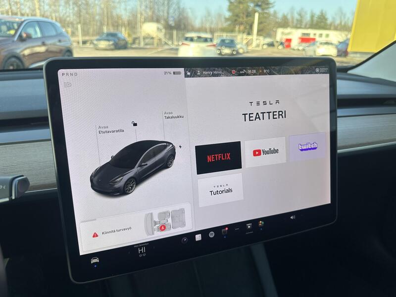 Tesla Model 3 vaihtoauto