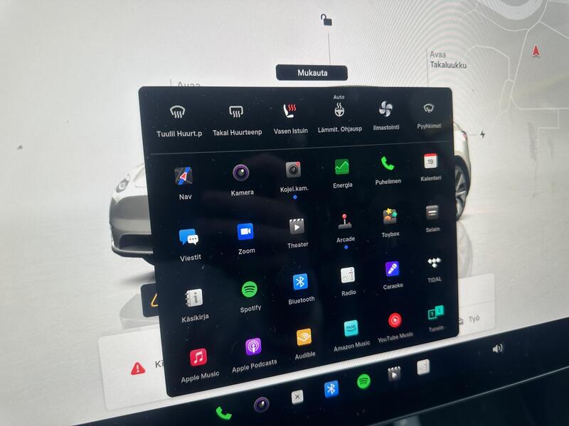 Tesla Model Y vaihtoauto